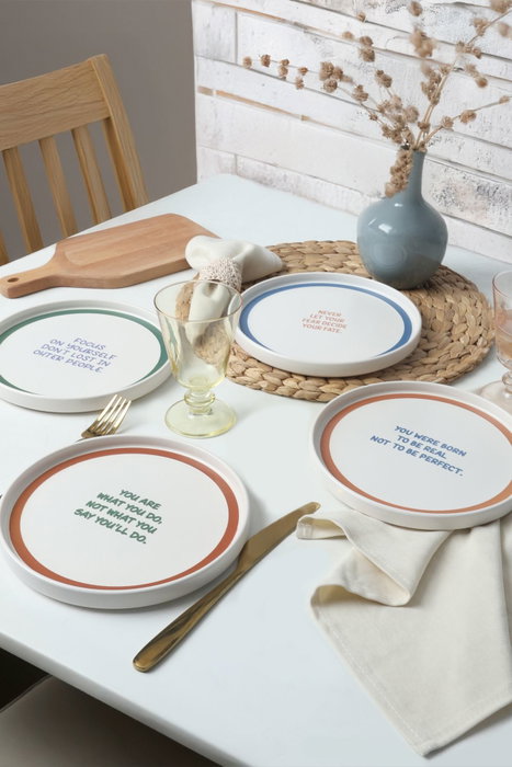 Hermia Set de Servir Pasteles de 4 piezas Multicolor Hermia Set de Servir Pasteles de 4 piezas Multicolor
